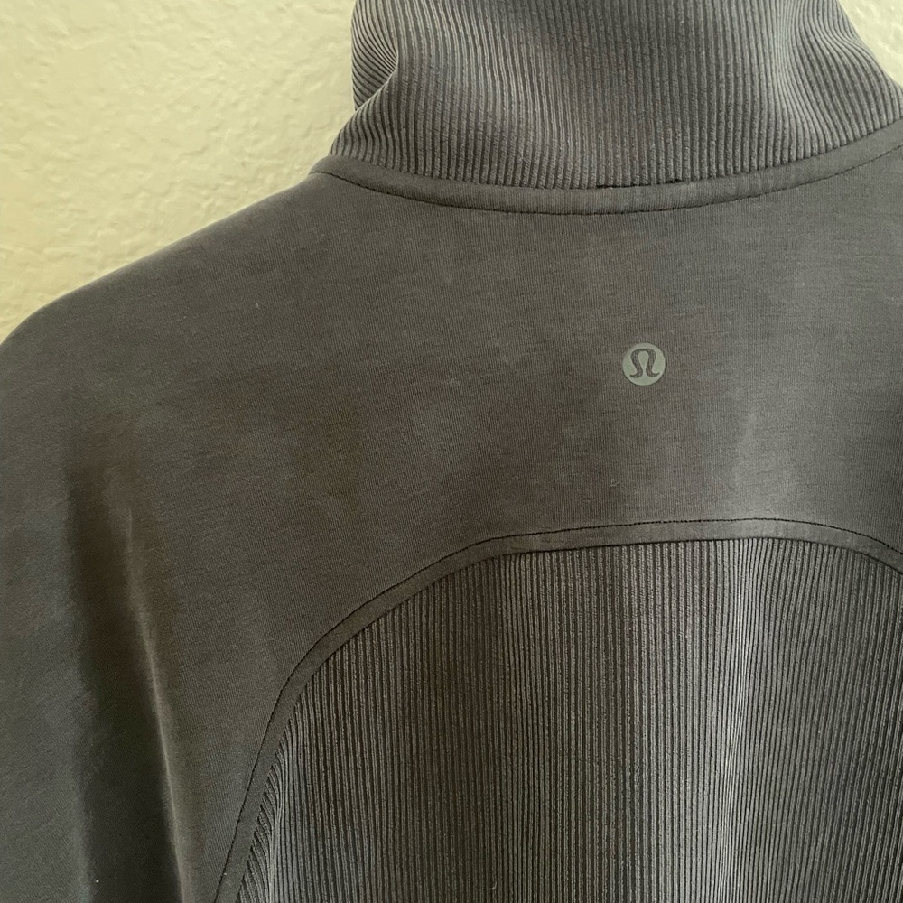 Lululemon Charcoal Brushed Softstreme Half Zip - Picture 4 of 8